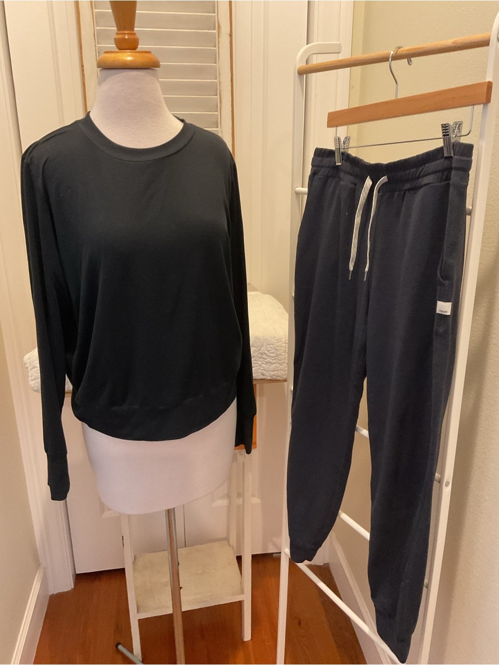 Vuori Performance Joggers Set